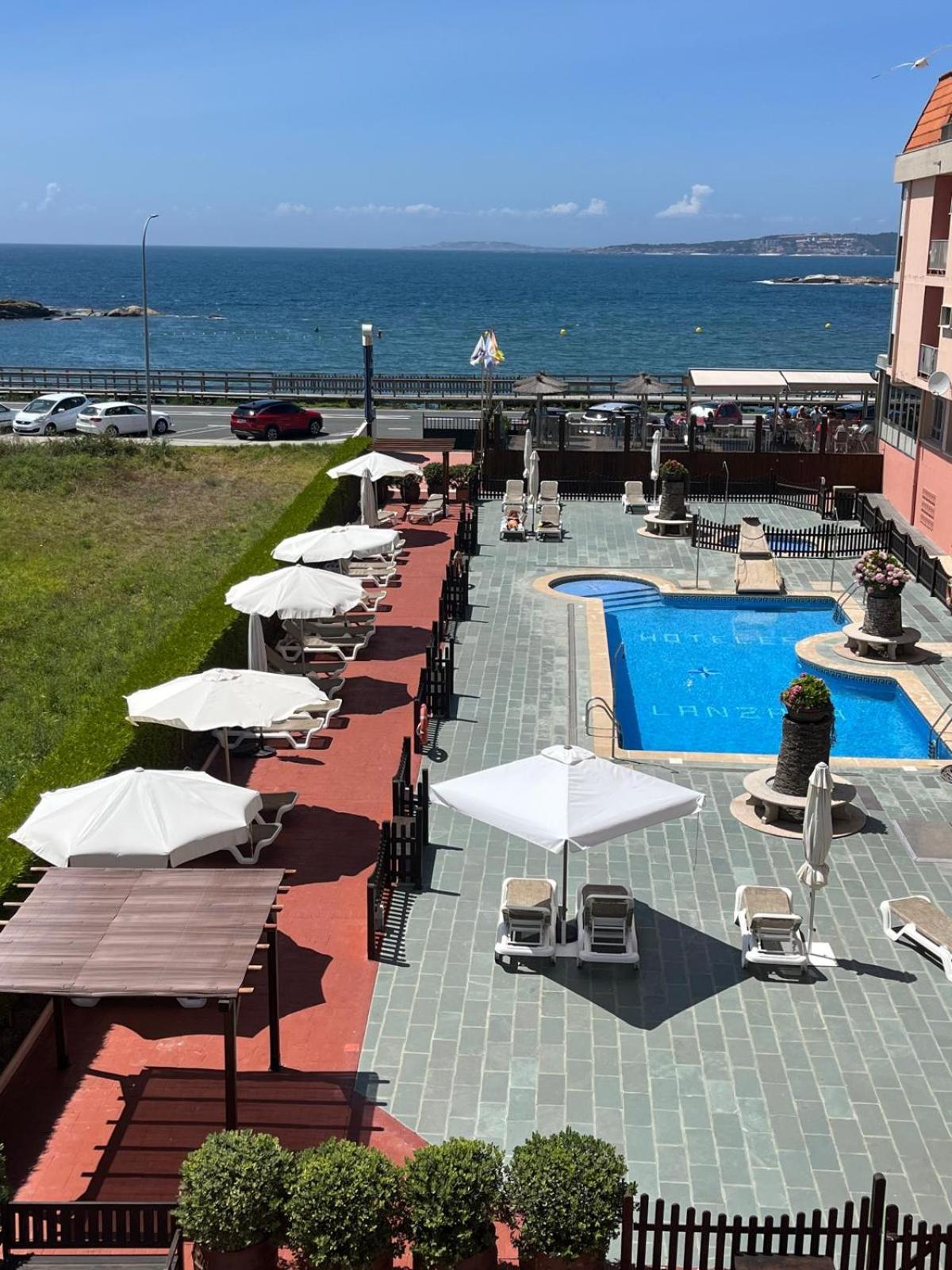 Hotel La Lanzada 2*